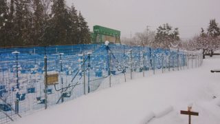 伊吹山は雪雲の中です