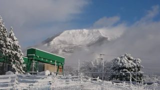 雪の伊吹山